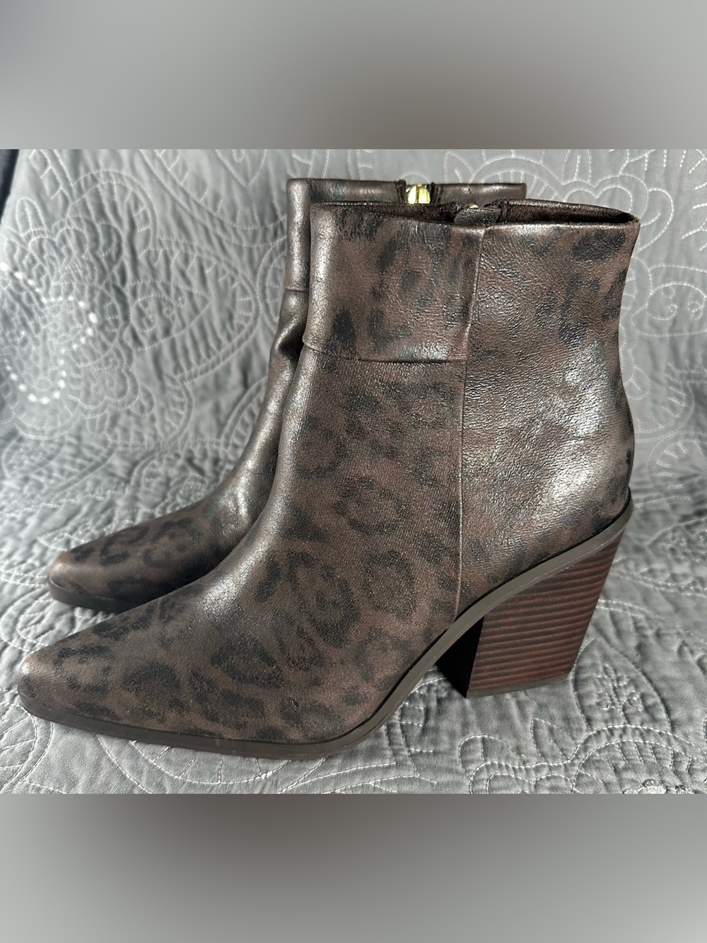Charles David Van Dark Brown Leopard Block Heel Ankle Boots NWT Size 10